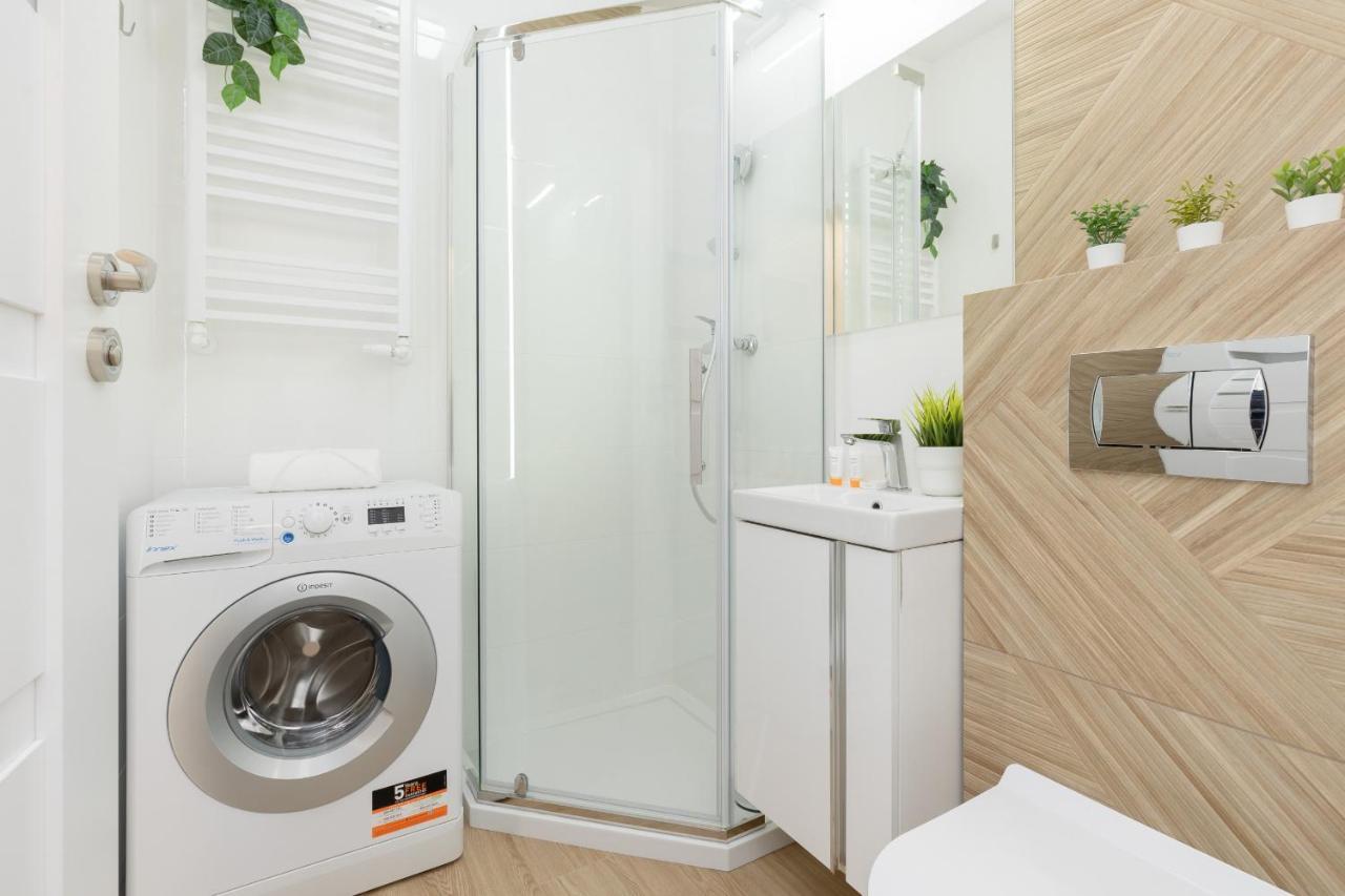 Roomy Apartment Oczapowskiego In Bielany By Noclegi Renters Varsavia Esterno foto